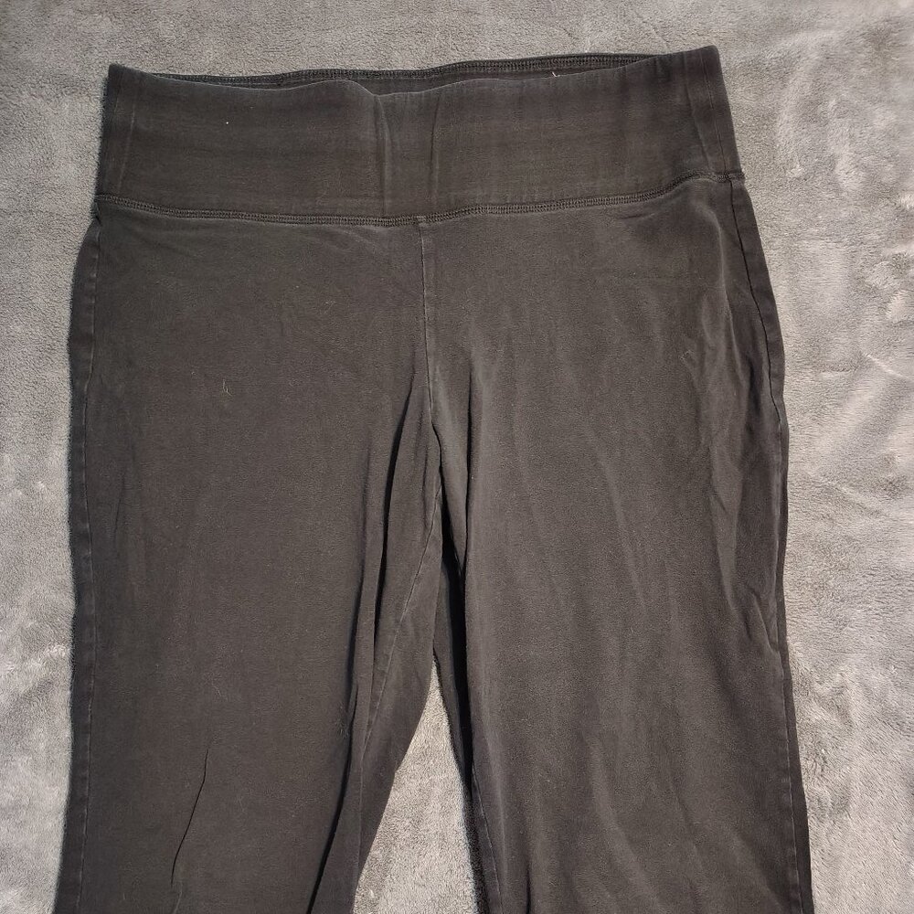 Black Capri Leggings with pockets - Lane Bryant Livi Active - Size 18/20